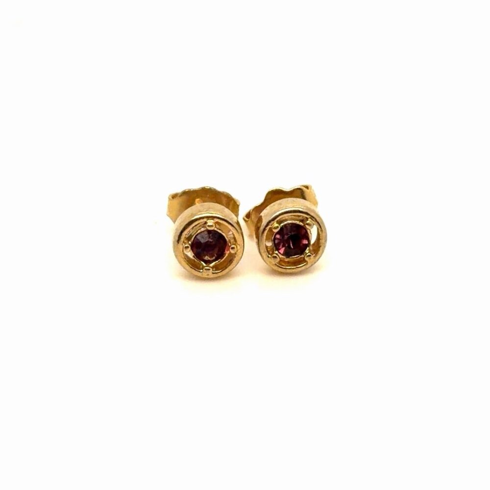 Avon‎ Stud Earrings